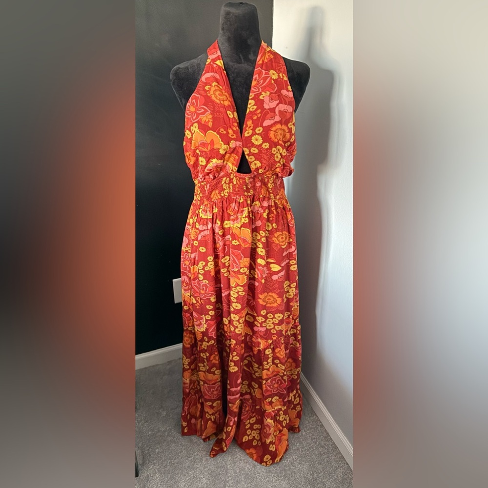 Elegant Backless Floral Dress in Red and Orange